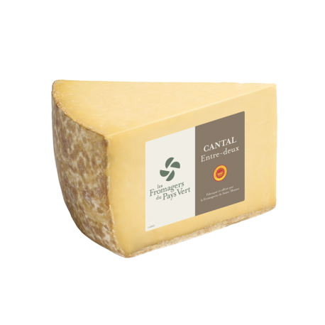 Cantal jeune pasteurisé 1/16 AOP environ 2.59 kg